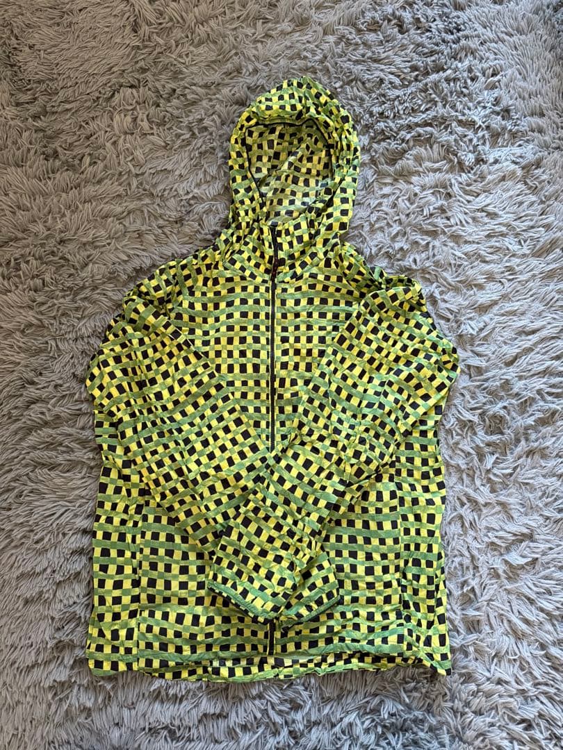 【新品未使用】希少品✨　UNIQLO×MARNI ポケッタブルパーカー Sサイズ