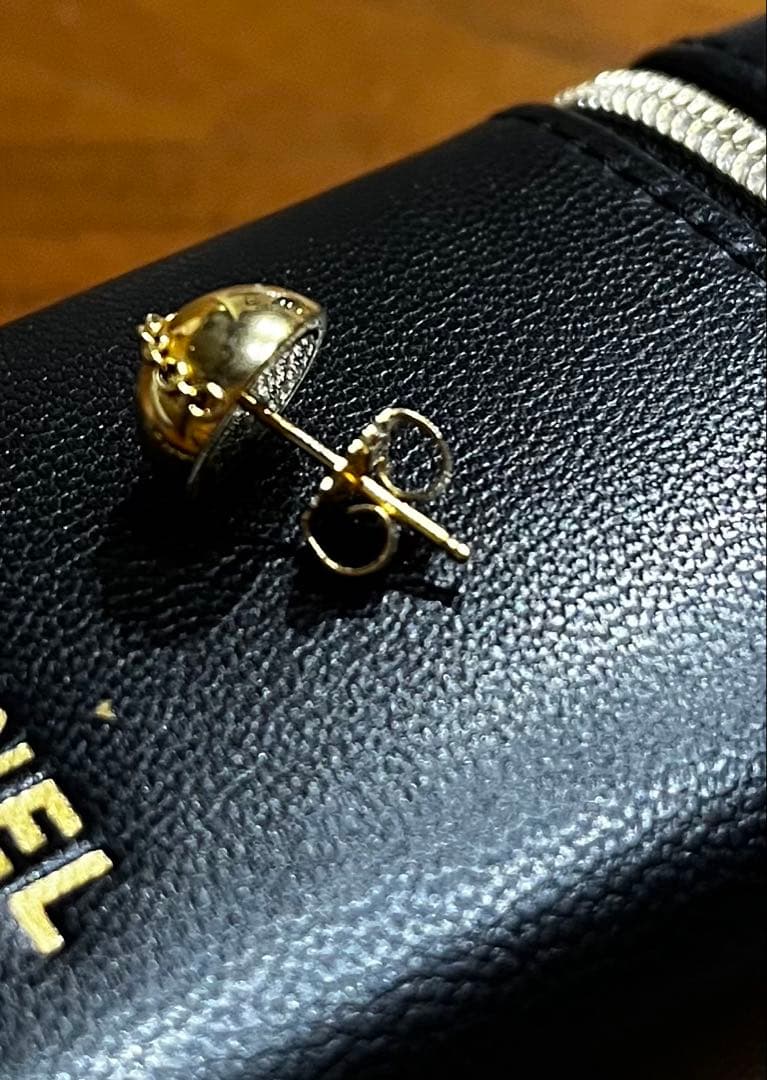 S様ティファニー　ハードウエアボルトスタッドピアス　750YG 片方