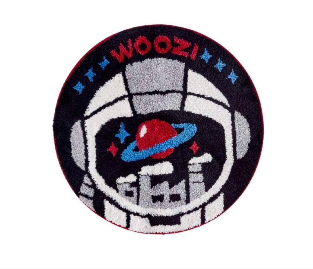 seventeen アーティストメイド　ウジ　ラグ　トレカ付き