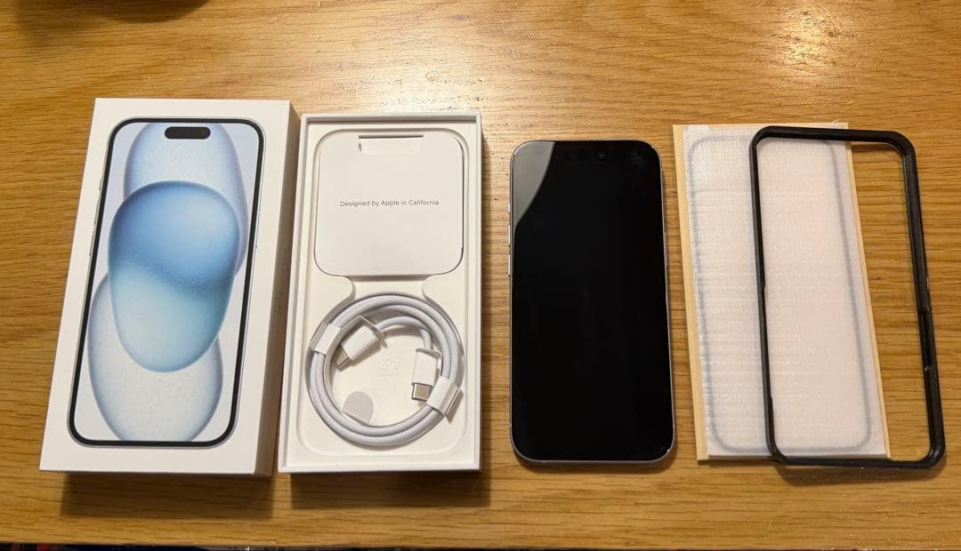 Apple iPhone 15 256gb 本体　(ジャンク品)