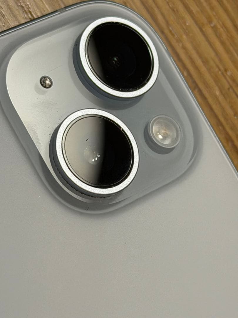 Apple iPhone 15 256gb 本体　(ジャンク品)