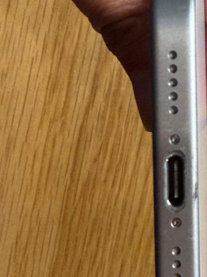 Apple iPhone 15 256gb 本体　(ジャンク品)