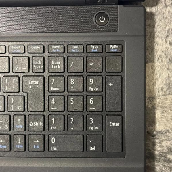 ★Windows11 最新オフィス2024 SSD　初期設定済すぐつかえます★