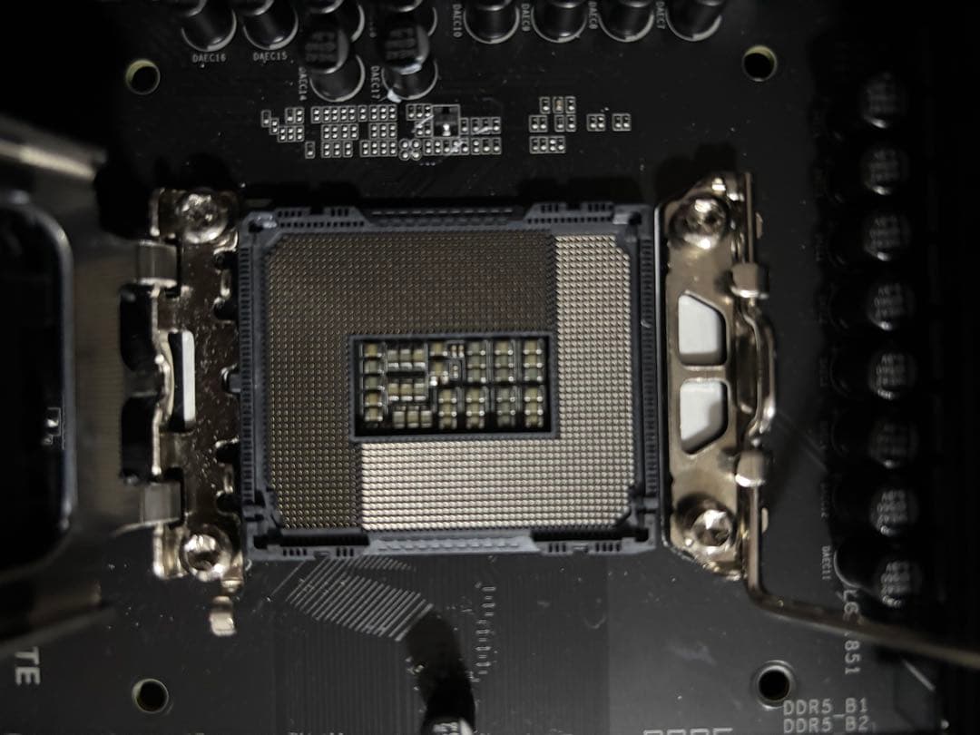 【最終値下げ】GIGABYTE Z890 UD WIFI6E