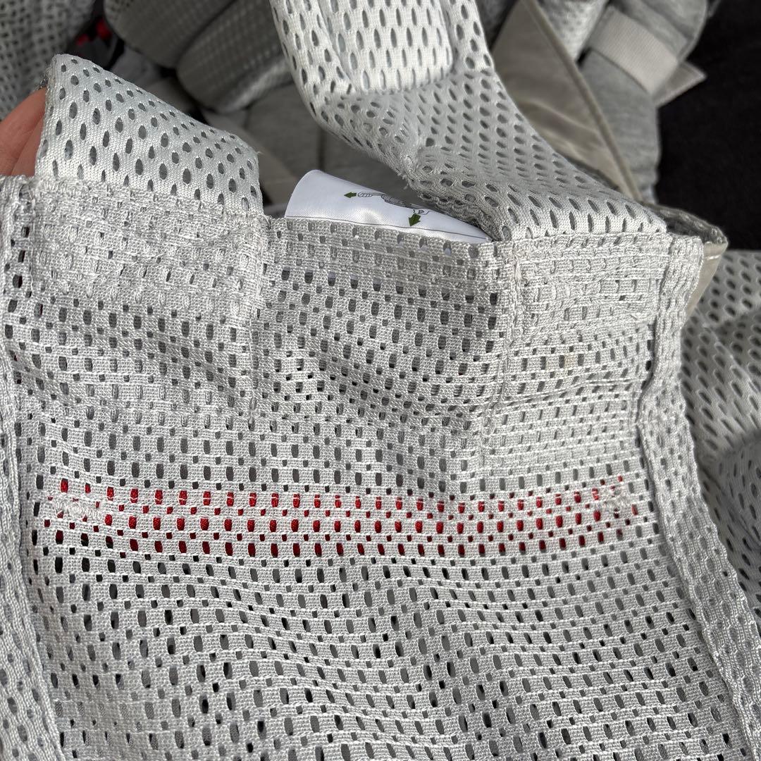 【美品】ベビービョルン　抱っこ紐ハーモニー