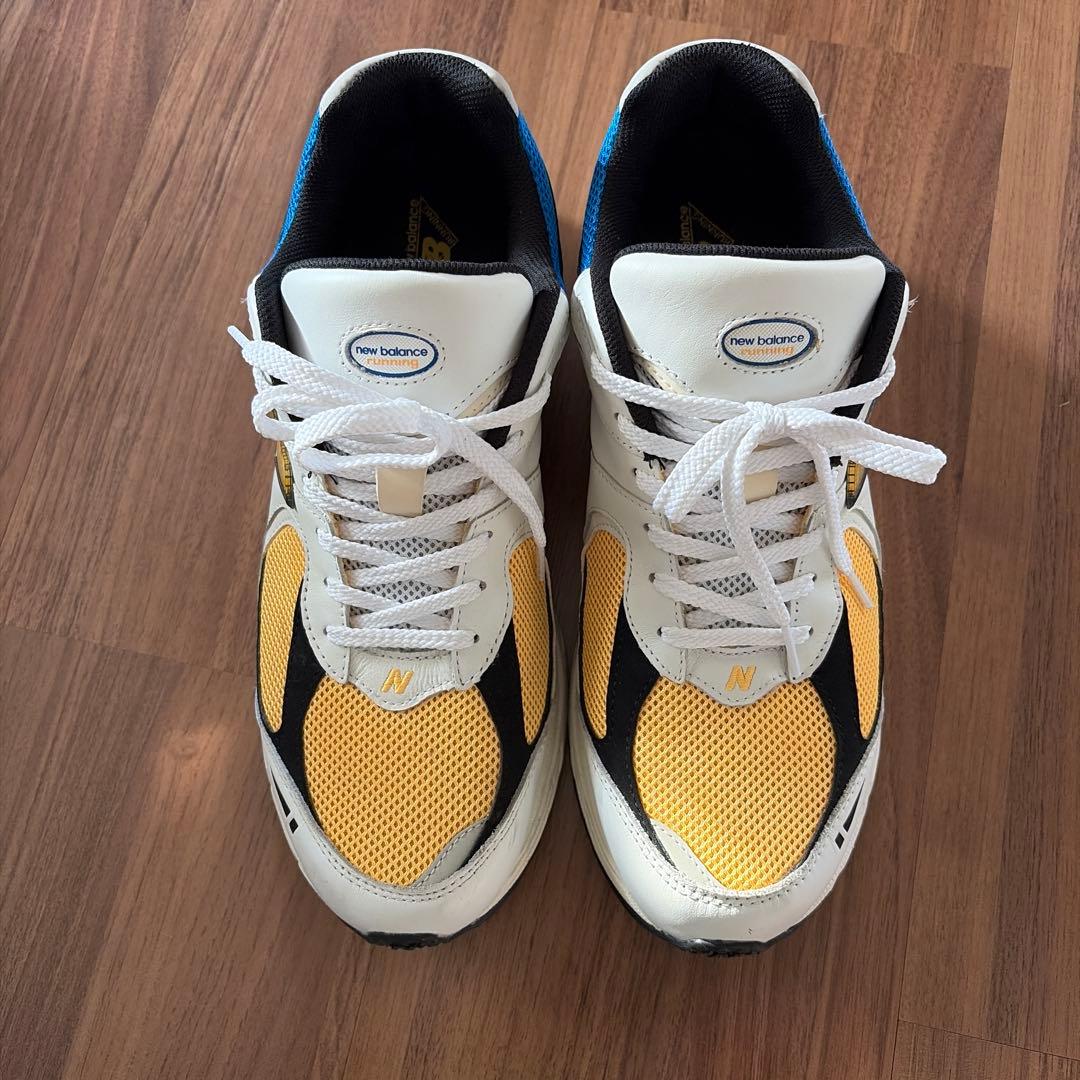 New Balance 2002R ホワイト/イエロー/ブルー
