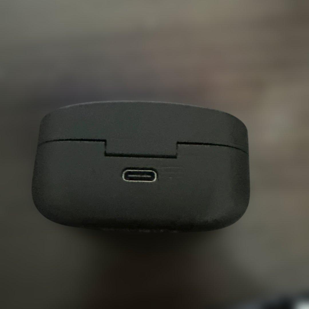 SONY ワイヤレスイヤホン　wf-1000xm4 充電ケース付き ブラック