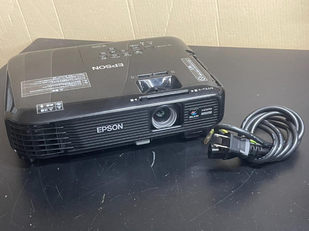 EPSON EB-W420 プロジェクター本体 ランプ711時間