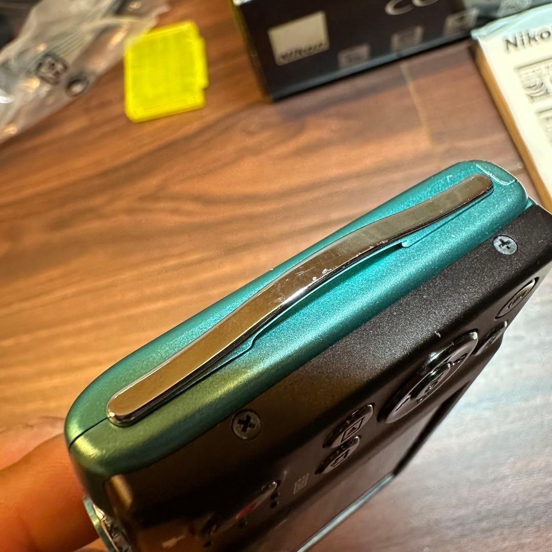 Nikon COOLPIX S3300 デジカメ ほぼ新品 4665