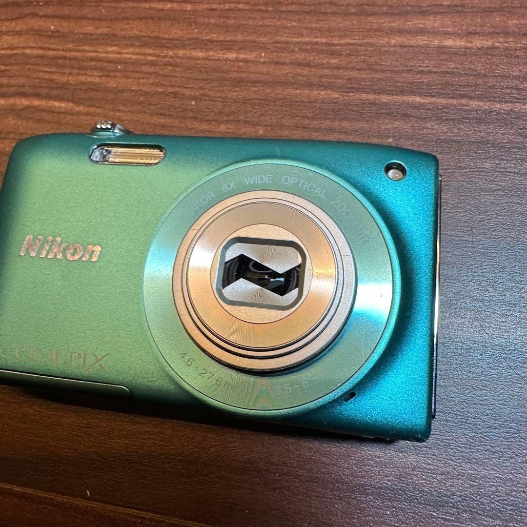 Nikon COOLPIX S3300 デジカメ ほぼ新品 4665