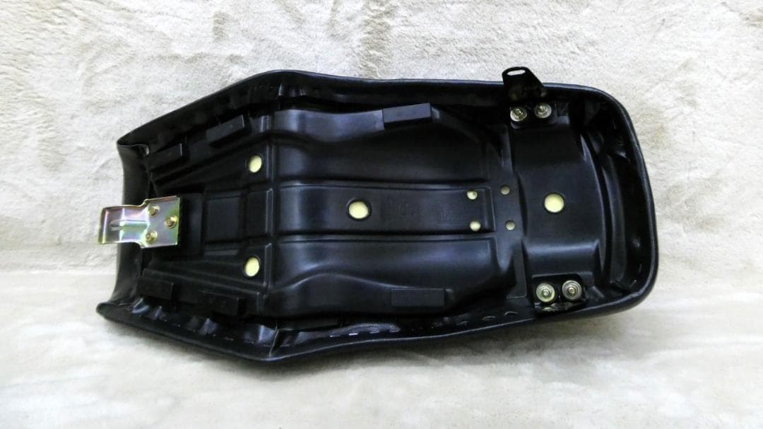 ＧＮ１２５　 純正柄　タックロール シート /GN125H GN125-2F