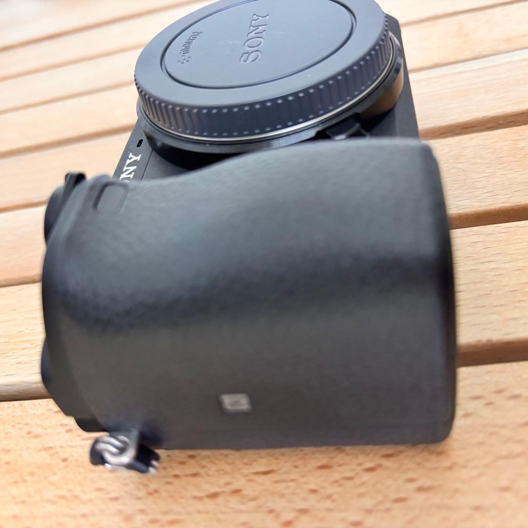 SONY ソニー α6300 ミラーレス一眼カメラ ズームレンズブラケット付き