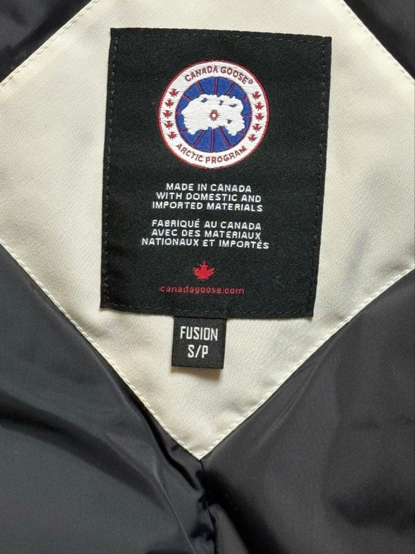 カナダグース ホワイト ダウンジャケット