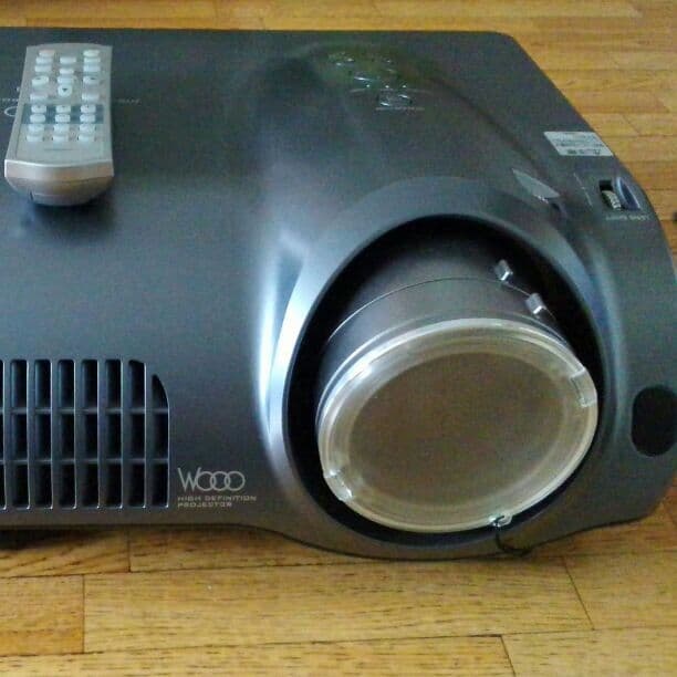 ホームプロジェクター　WOO