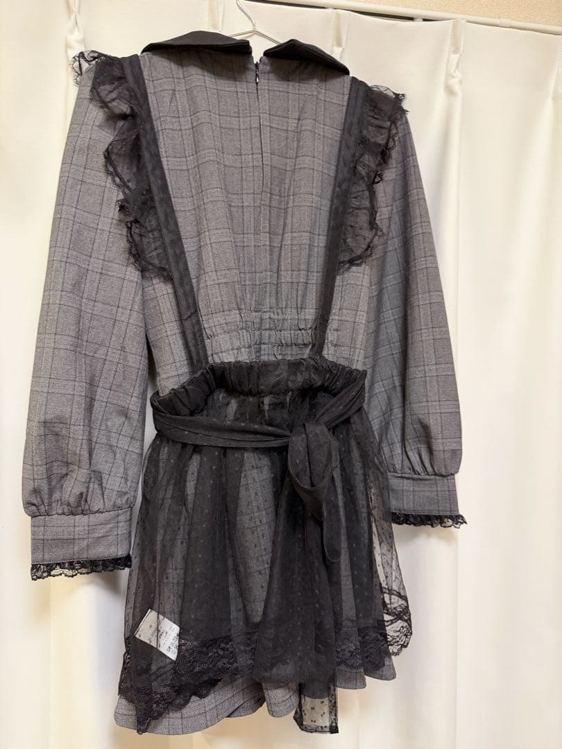 チュールエプロン付きドーリーワンピース pium