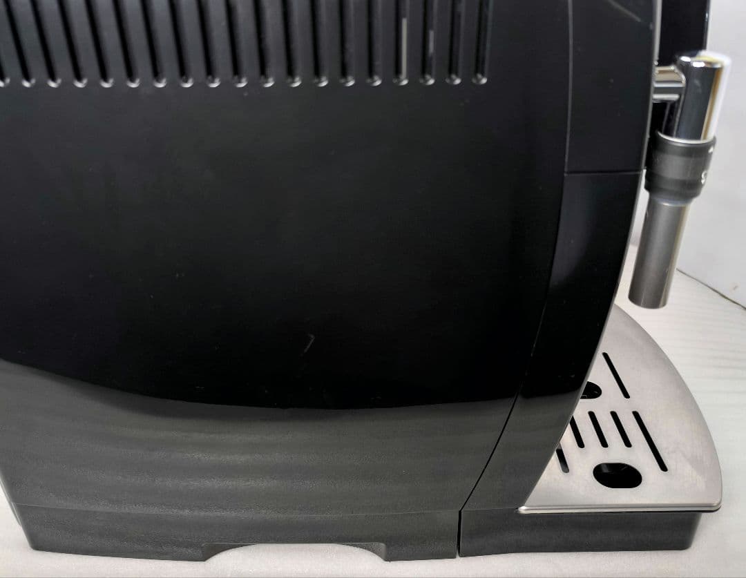 デロンギマグニフィカS コンパクト全自動コーヒーマシン ECAM23120B 3