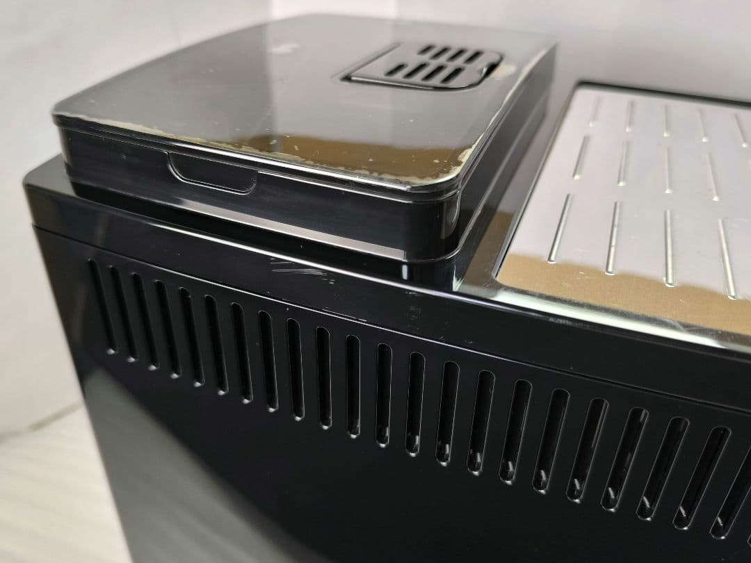 デロンギマグニフィカS コンパクト全自動コーヒーマシン ECAM23120B 3