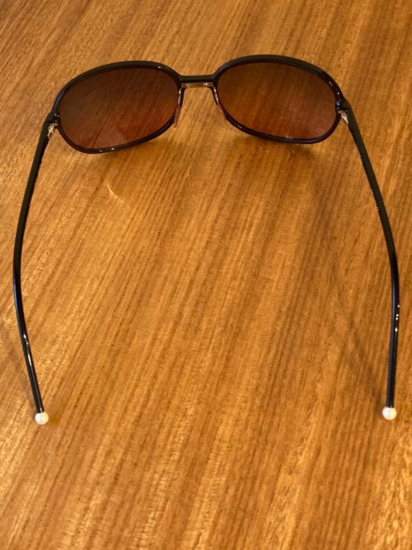 シャネル CHANEL サングラス　ロゴプレート パール飾り