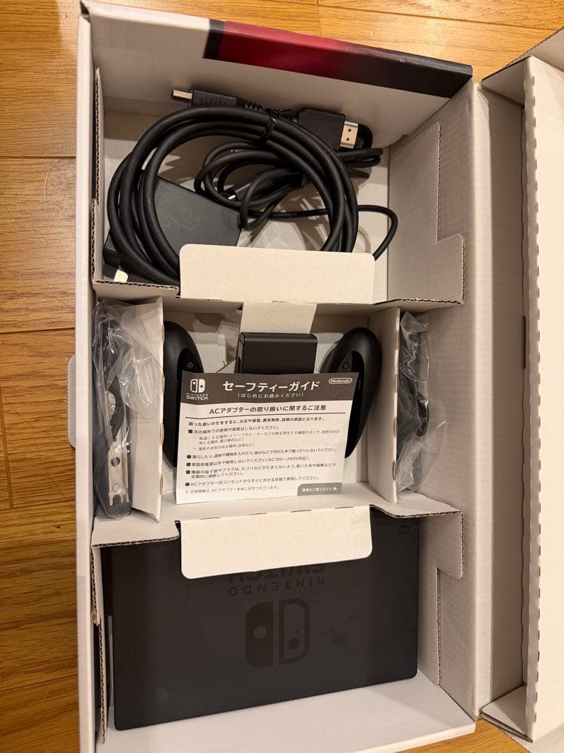 Nintendo Switch ネオンブルー/ネオンレッド 中古品