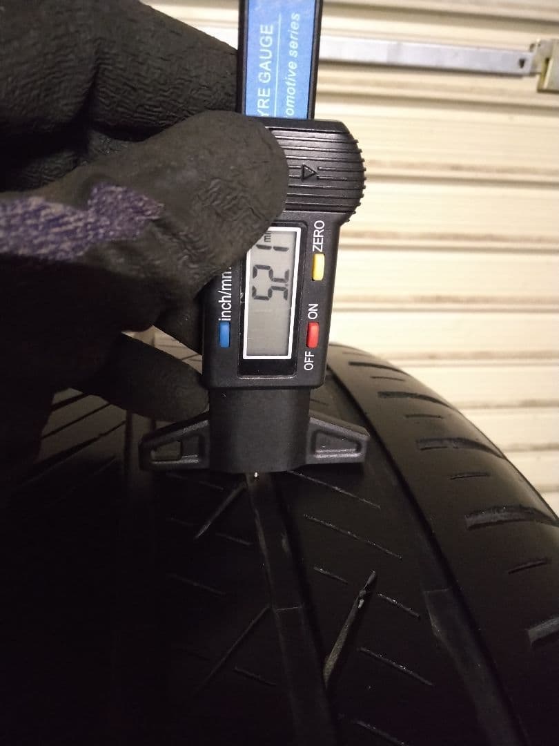 z*z様 30アルファード純正ホイールタイヤSET235/50R18サマータイヤ