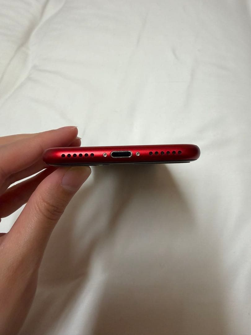 Apple iPhone8 レッド