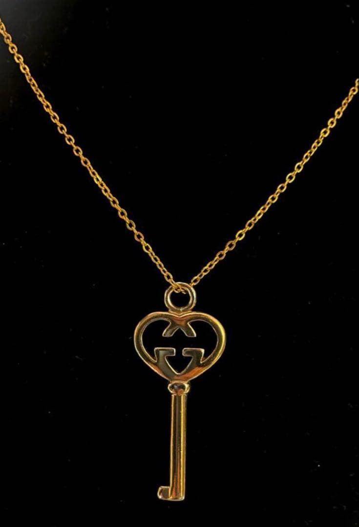 ★新品同様 GUCCI GGロゴハートチャームネックレス 【確実正規品】