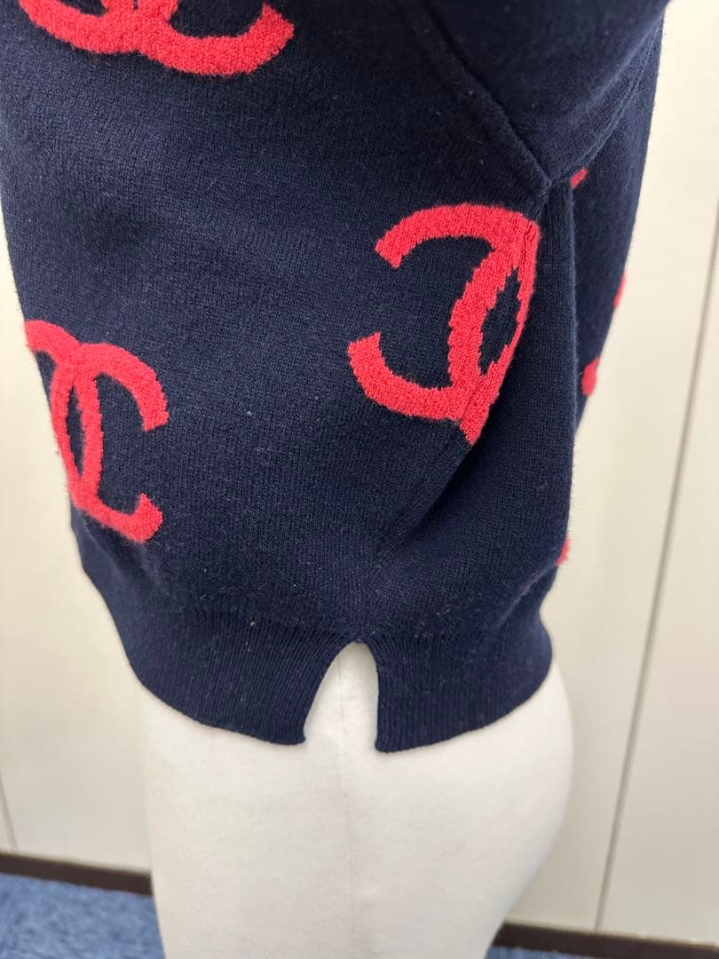 CHANEL ロゴ入り長袖ニットセーター