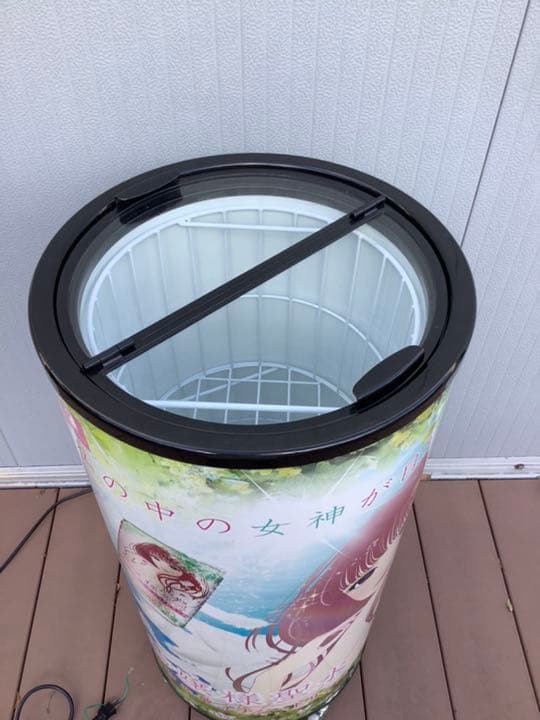 缶型冷蔵庫　お嬢様聖水パッケージ