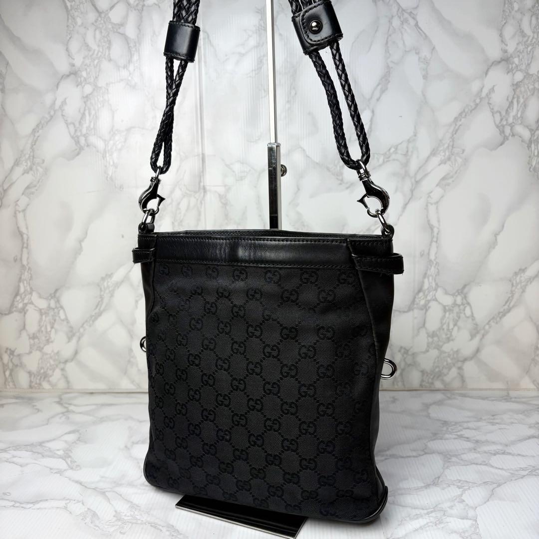 031 美品 GUCCI ショルダーバッグ 斜めがけ GGキャンバス g7