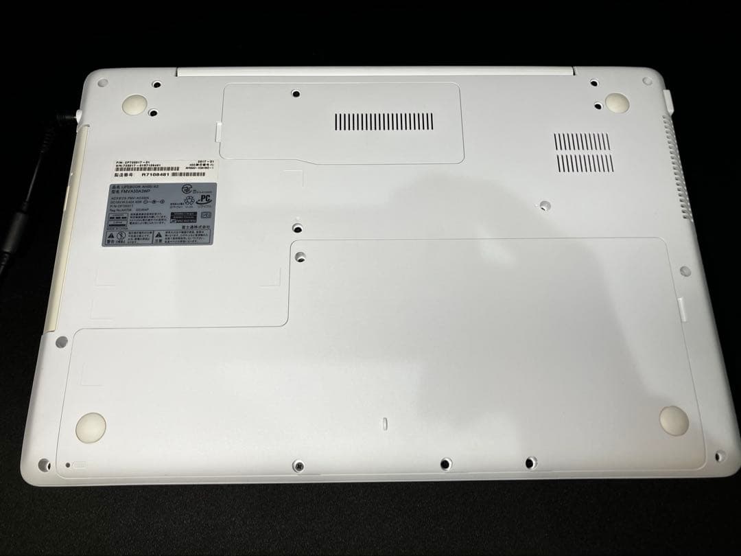 ノートパソコン　LIFEBOOKAH50/A3 FMVA50A3WP