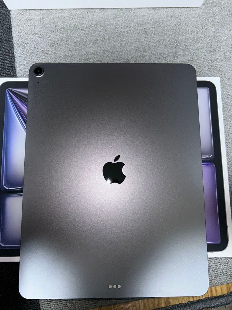 iPad Air M3 13インチ256GBキーボードとApple pencil