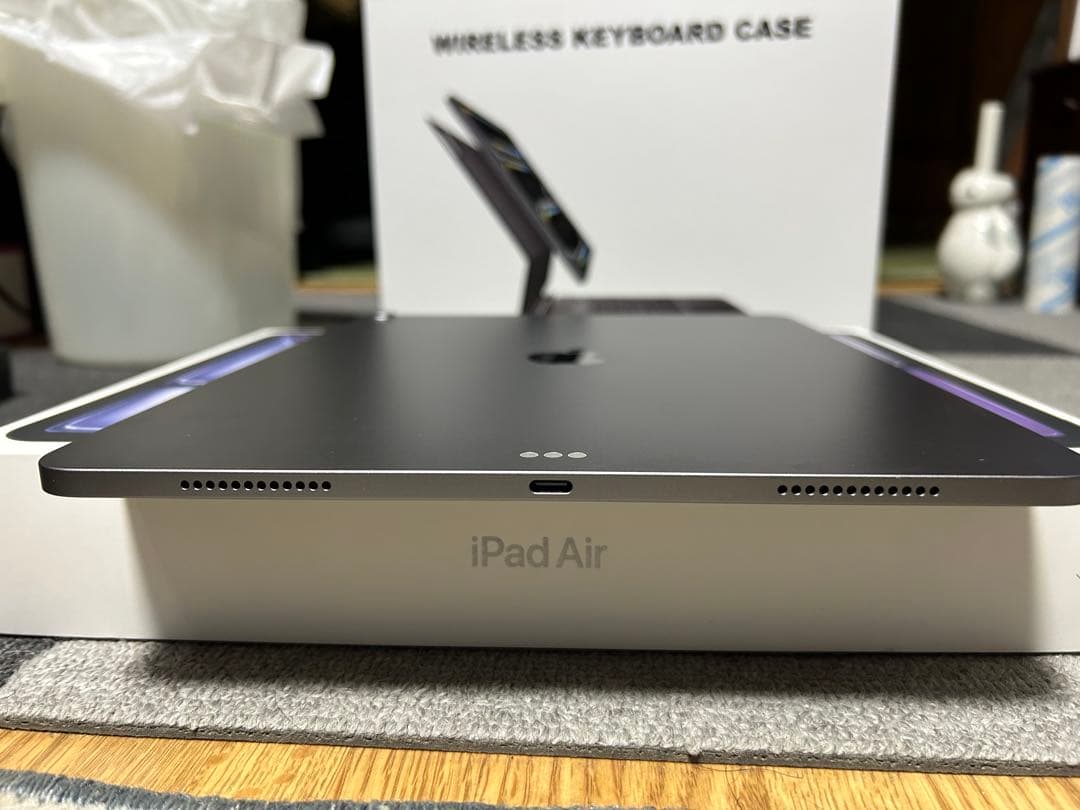 iPad Air M3 13インチ256GBキーボードとApple pencil