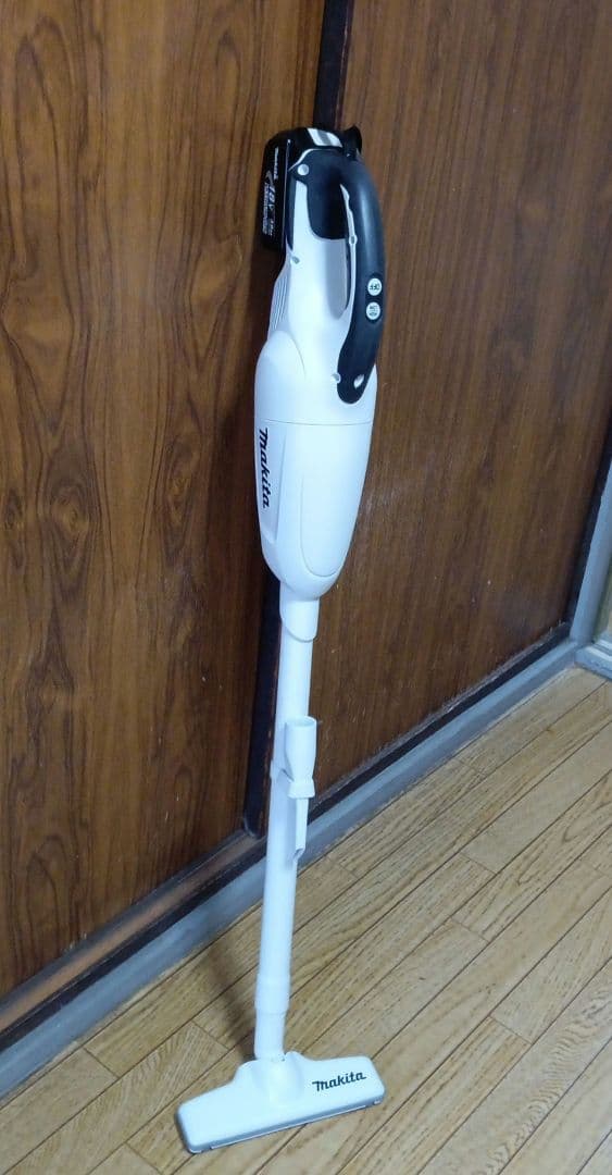 マキタ18V充電式掃除機CL181FD (バッテリーBL1830付)