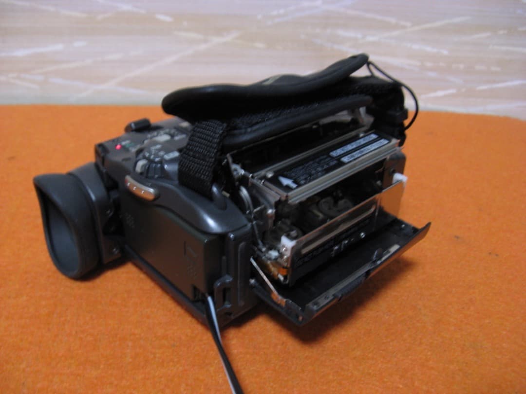 動作OK❗️バナソニックのMiniDV/デジタルビデオカメラ/NV-MX3000