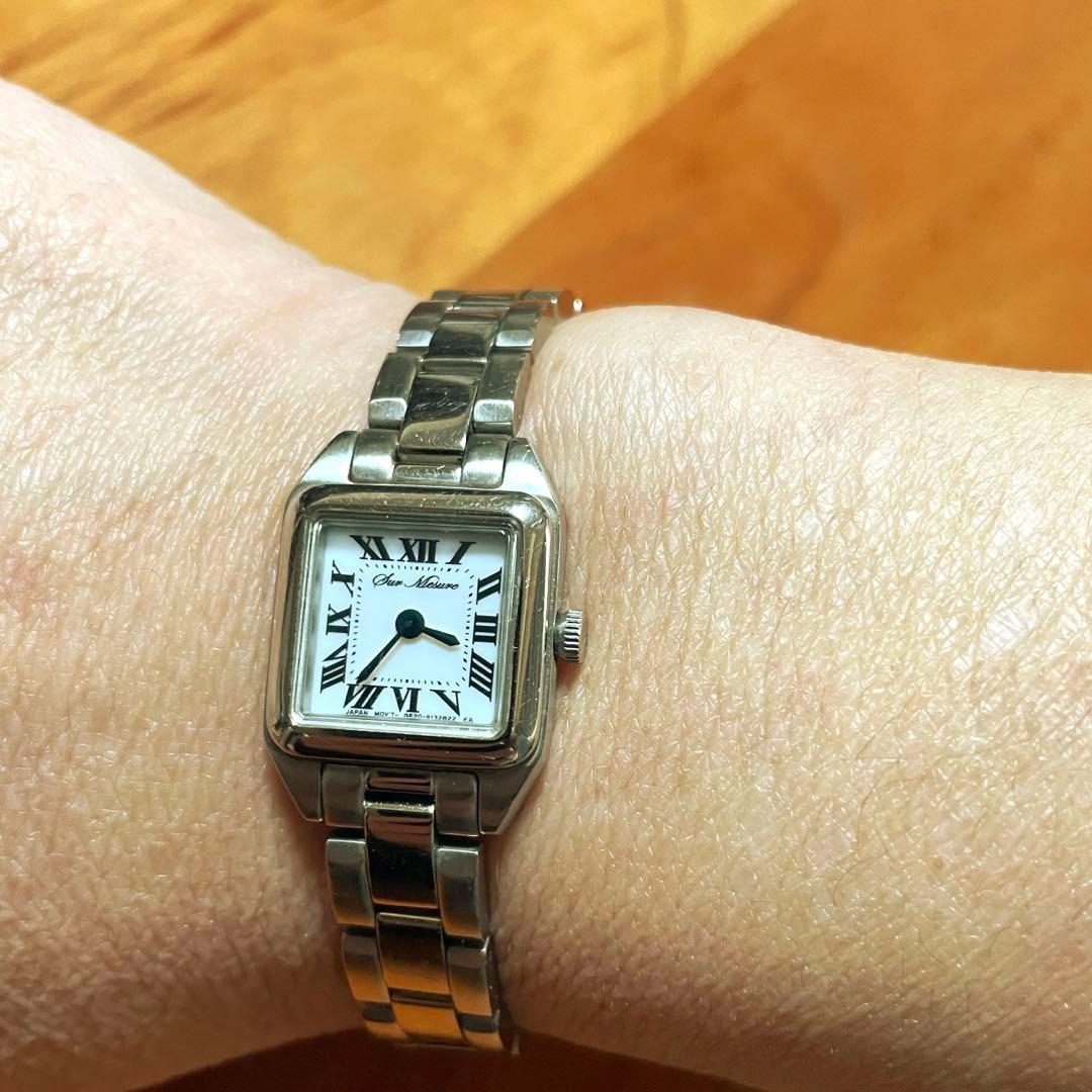 HIROB ソーラー腕時計 スクエア ローマ数字 箱付　コマ付き