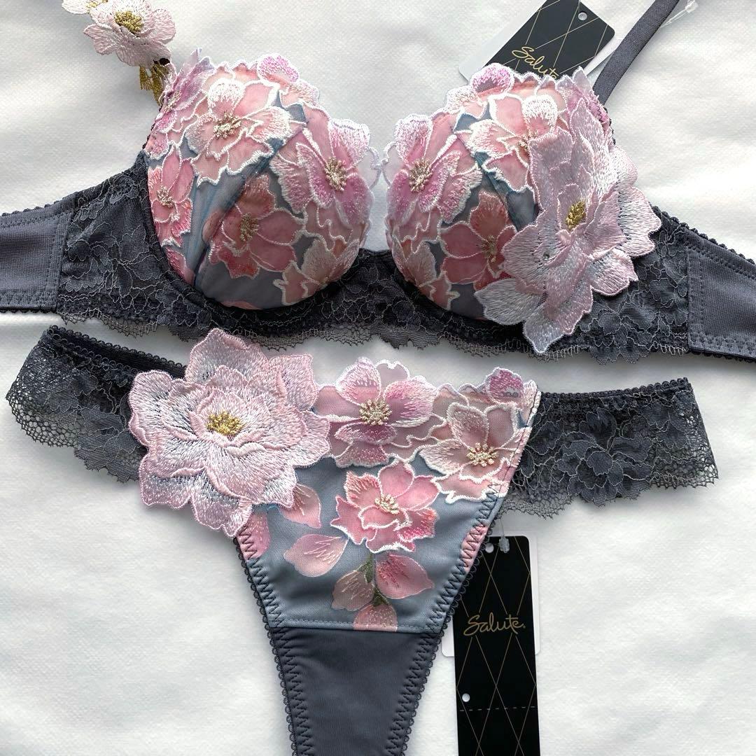 サルート 03G 婚礼衣装　ブラ C70 & ソング M & ガーター M GY