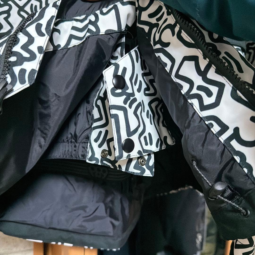 686スノボウェア　Keith Haring（キースヘリング）
