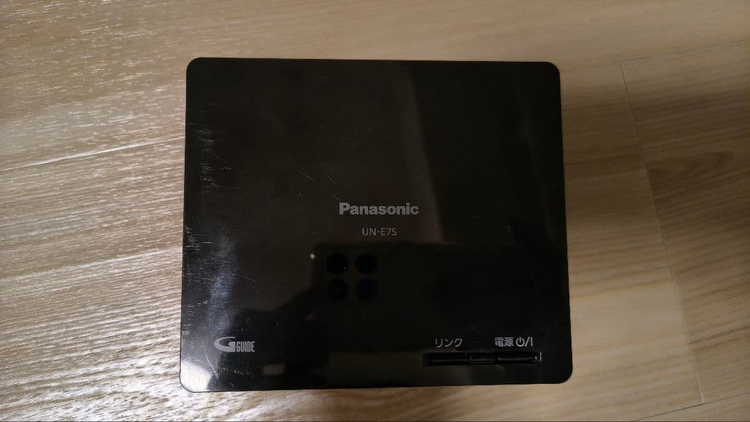 Panasonic 10V型 ポータブルテレビ 防水UN-10E7-W