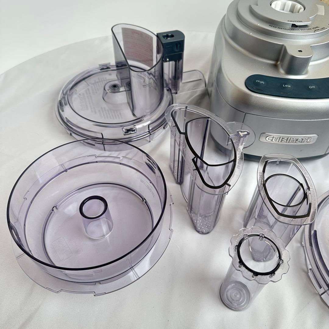 未使用品 クイジナート 13カップ フードプロセッサー CFP-26SVPCJ