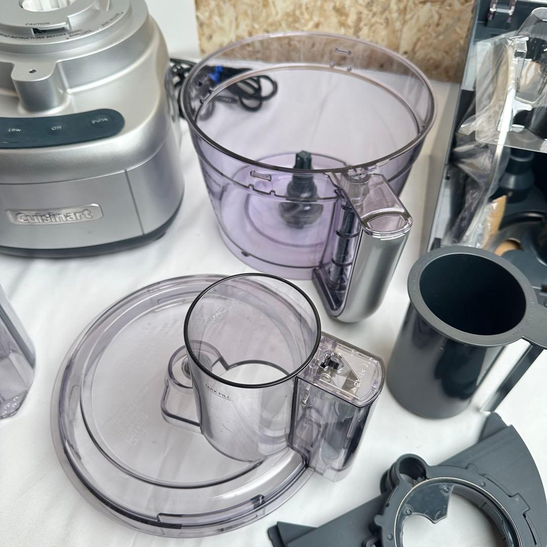 未使用品 クイジナート 13カップ フードプロセッサー CFP-26SVPCJ