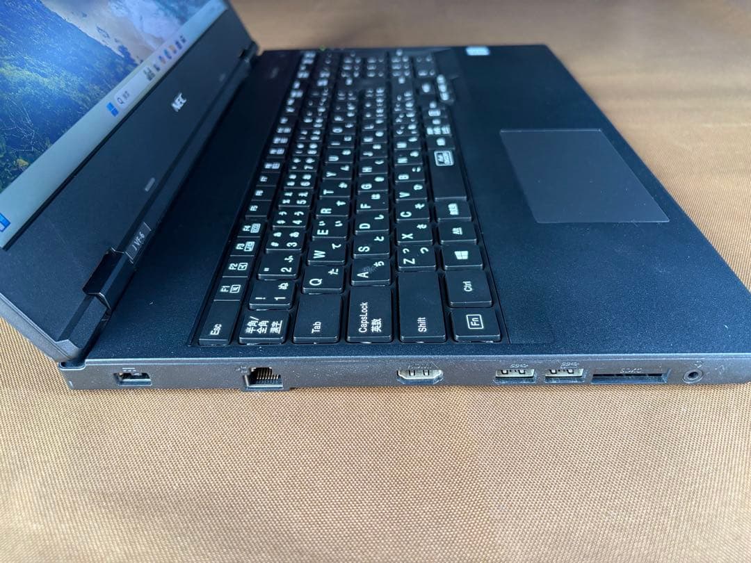 NEC 第8世代 Core i3 メモリ8GB SSD128GB Win11