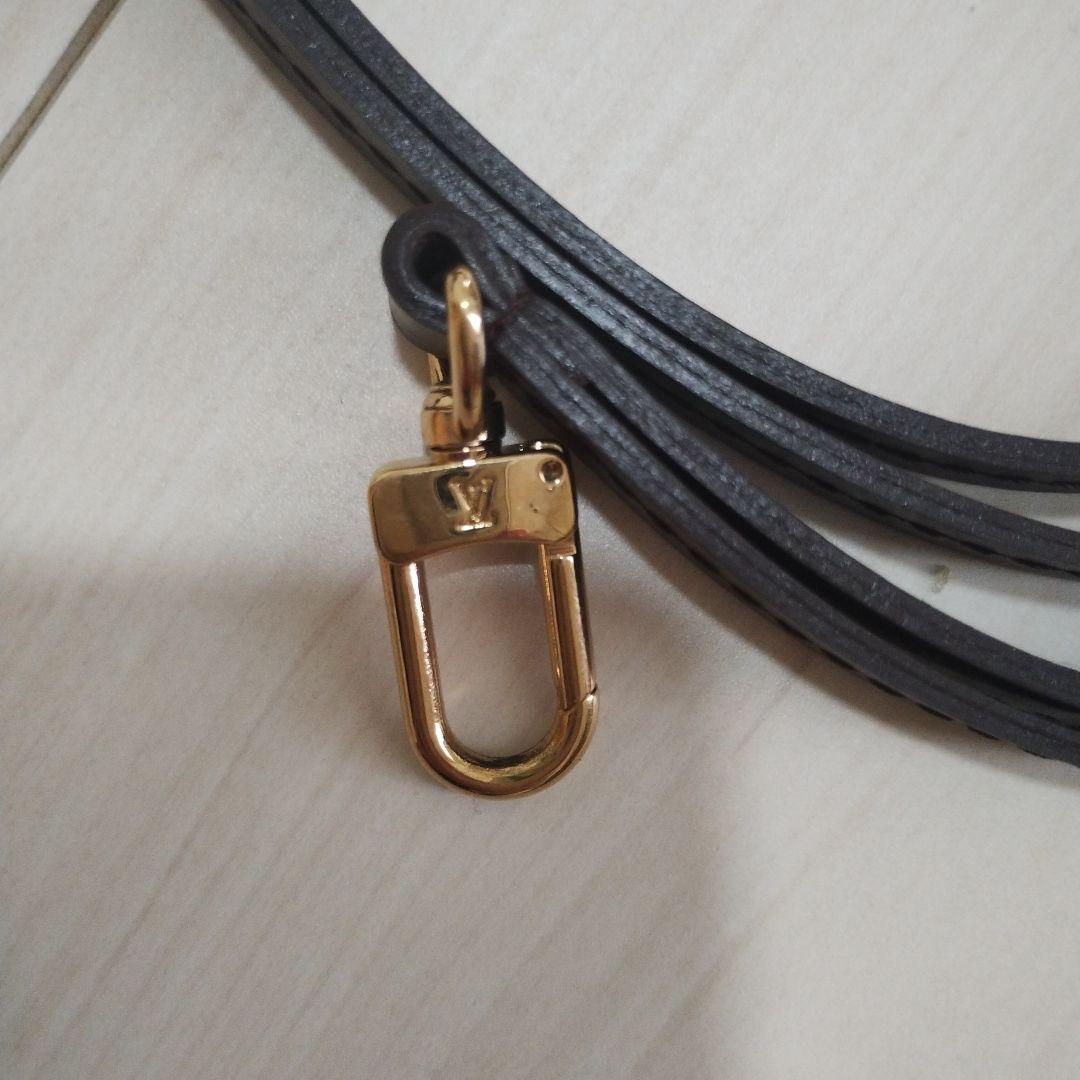 【正規品】未使用★ルイ・ヴィトン　携帯ストラップ　小物ストラップなど　革紐