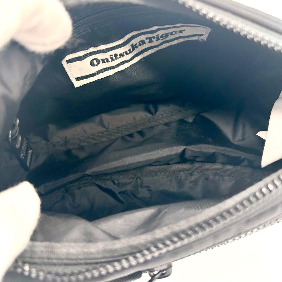 【美品✨】オニツカタイガー メッセンジャーバッグ 虎 刺繍 ロゴ 黒
