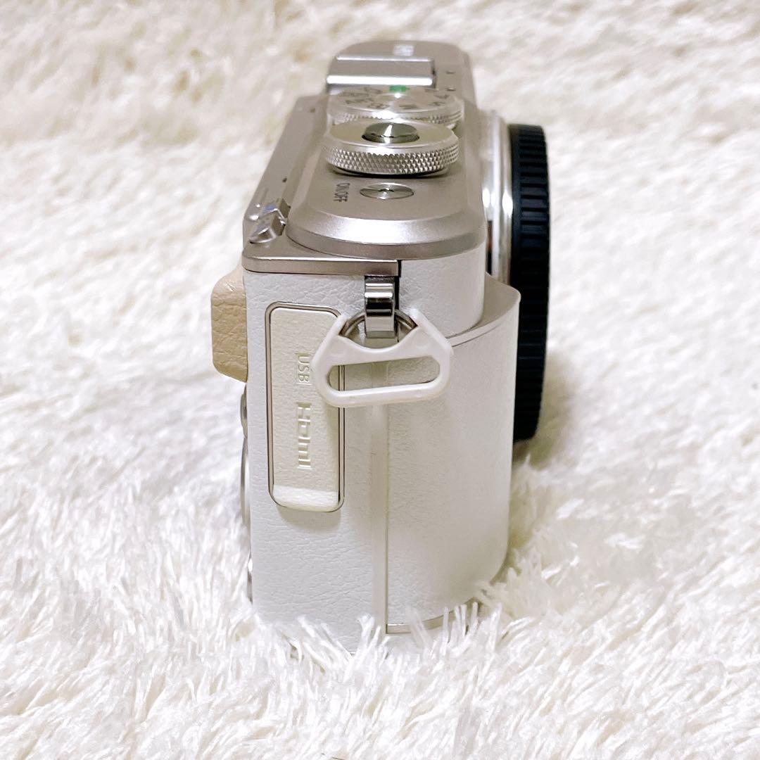 美品 OLYMPUS PEN E-PL9 ダブルズームキット ミラーレス一眼レフ