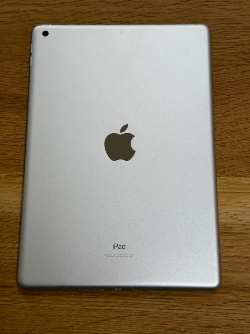iPad 第9世代 64GB シルバー iPad 本体　ケース付き