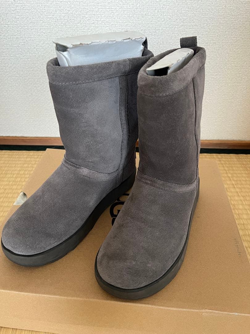 ugg クラシック ショート ウォータープルーフ 23cm