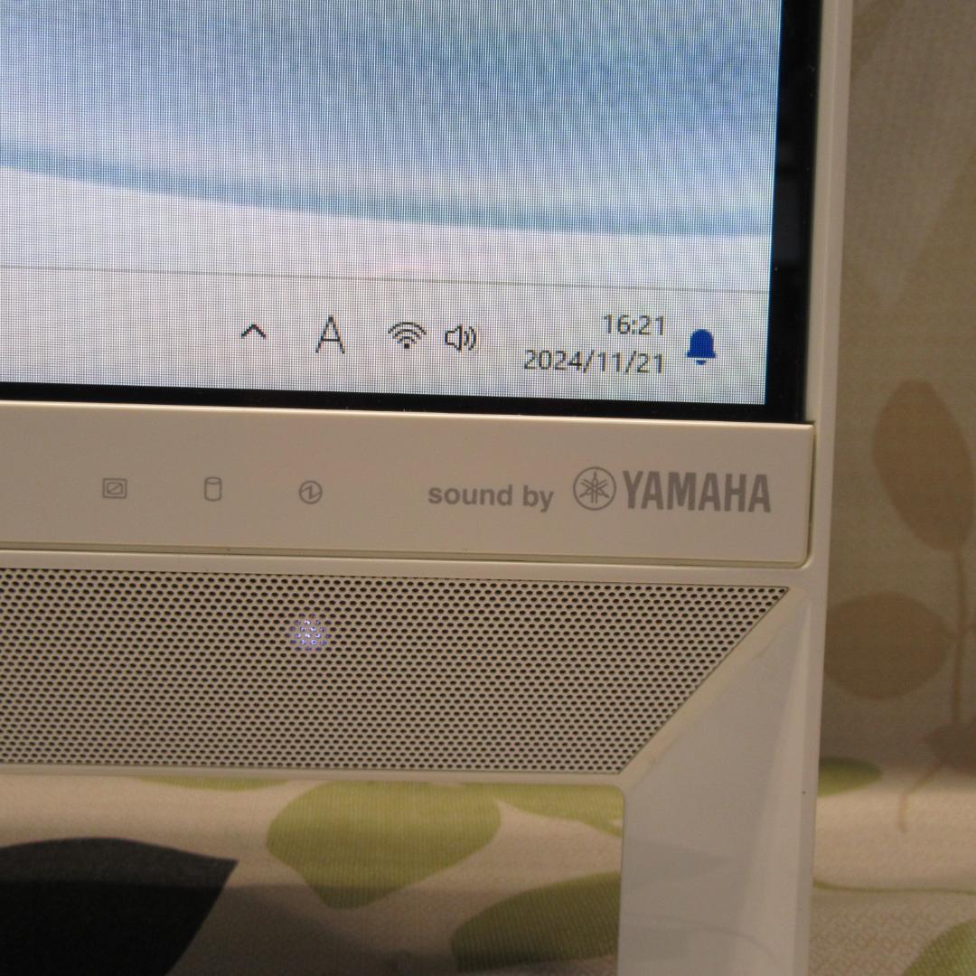 美品Win11高性能8世代Corei5/メモリ8G/SSD/DVD/カメラ/無線
