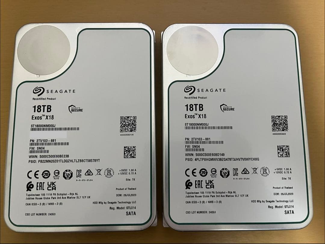 Seagate Exos X18 18TB HDD 2台