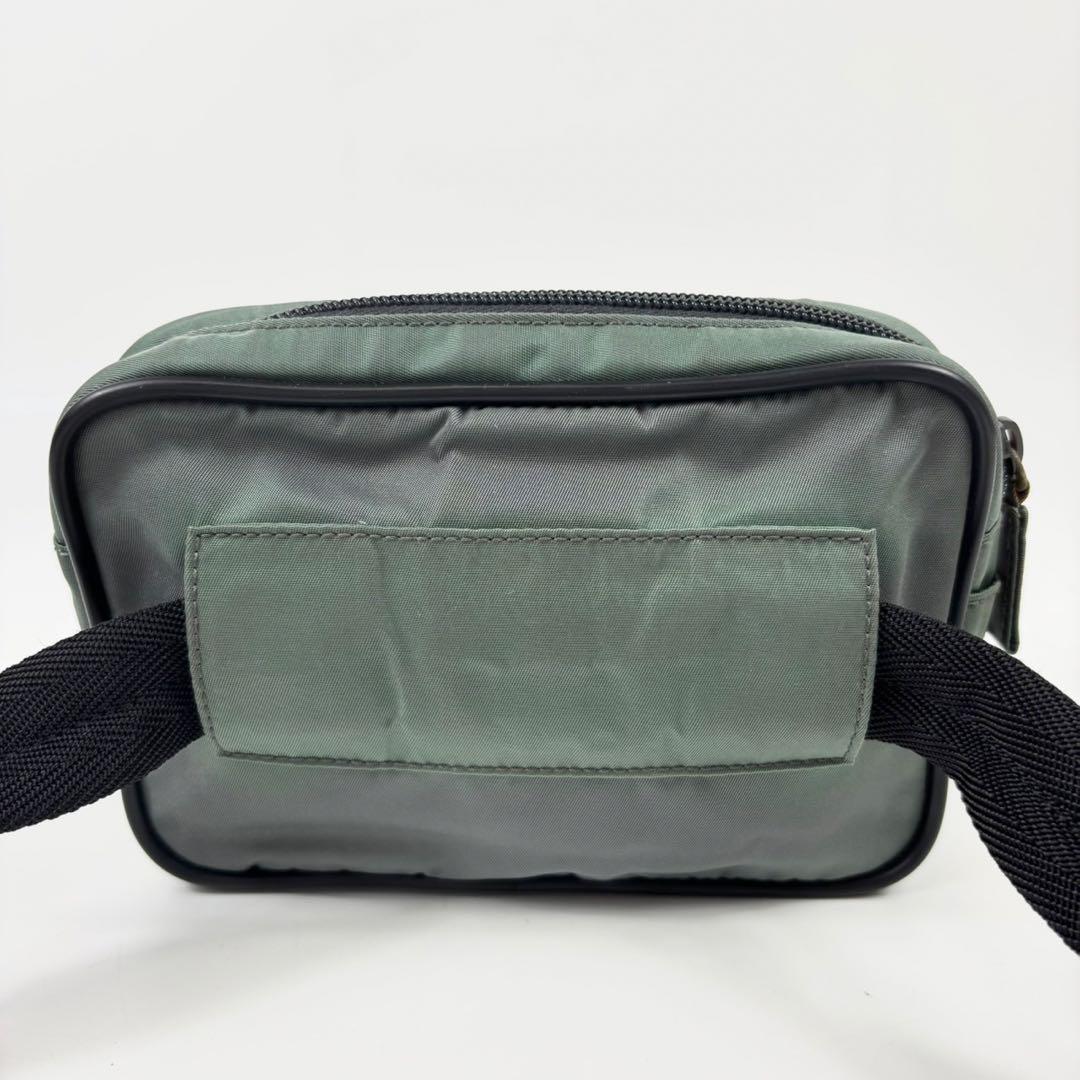 希少✨PRADA ウエストポーチ　ボディーバッグ カーキ　ナイロン