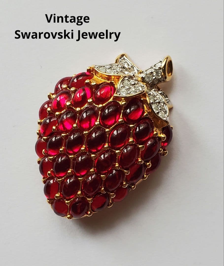 ヴィンテージ　SWAROVSKI　スワロフスキー　イチゴ　ブローチ　ジュエリー